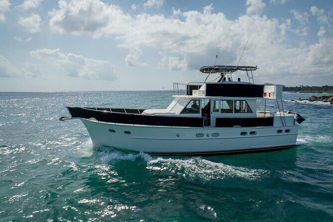 2 Hour Sunset-53' Hatteras Tulum, Playa Del Carmen, Riviera Maya - The Meal on Board: Fresh Mexican Food at 6 pm