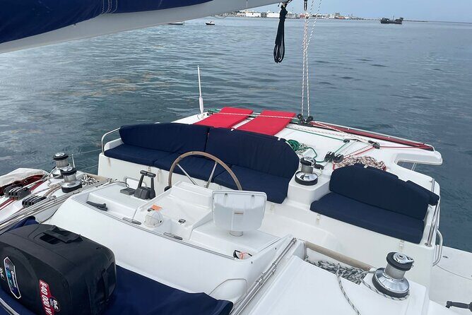 5 Hr Private Catamaran Cruise with lunch and drinks to 15-20 ppl - On-Water Help: Professional Snorkel Experts and Ready-to-Go Gear
