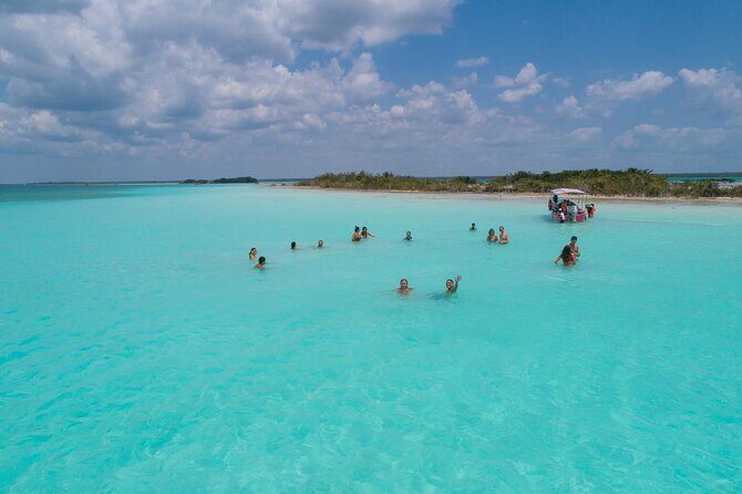 7 Colors Bacalar Lagoon Tour from Playa del Carmen & Tulum - Lunch on this tour: included fuel, not a bonus