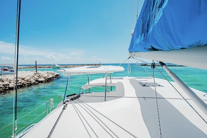 8-Hour Private 40' Cat 2 Stop to Cozumel, Food, Drinks & Snorkel - Sunset Return Over the Riviera Maya: The Payoff Moment