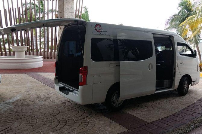 Airport Transfers to Akumal - Private van (ROUND TRIP) FLAT RATE - Arrival Day: The Sign, the Text, and the No-Wait Plan