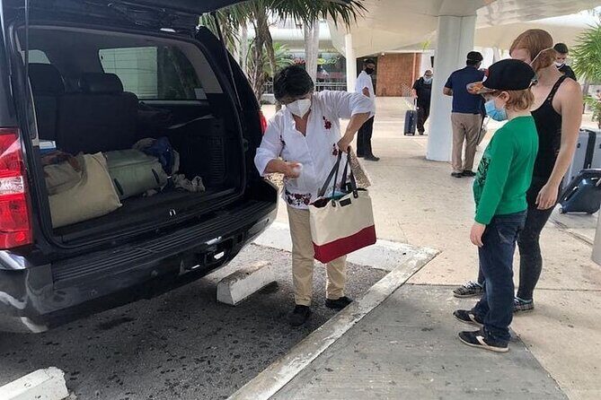 Airport Transfers to Akumal - Private van (ROUND TRIP) FLAT RATE - How They Calculate Your Airport Pickup Time (Route Time + 2.5 Hours)