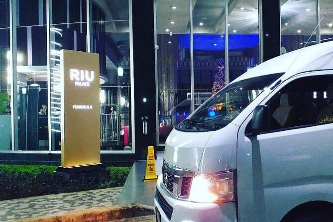 Airport Transfers to Akumal - Private van (ROUND TRIP) FLAT RATE - Comfort and “Extras” That Can Make a Difference