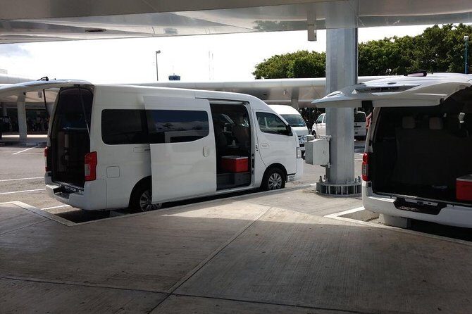 Airport Transfers to Akumal - Private van (ROUND TRIP) FLAT RATE - Mixed Experiences to Keep in Mind (Timing and Vehicle Conditions)