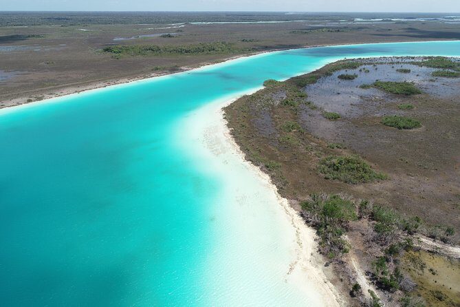 Bacalar Deluxe - Pontoon time on the lagoon: 2–3 hours that matters