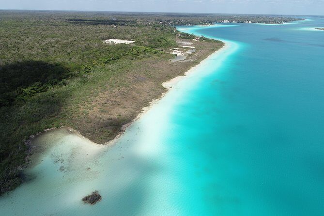 Bacalar Deluxe - Mayan bath and Pirates Channel: the fun intermission stops