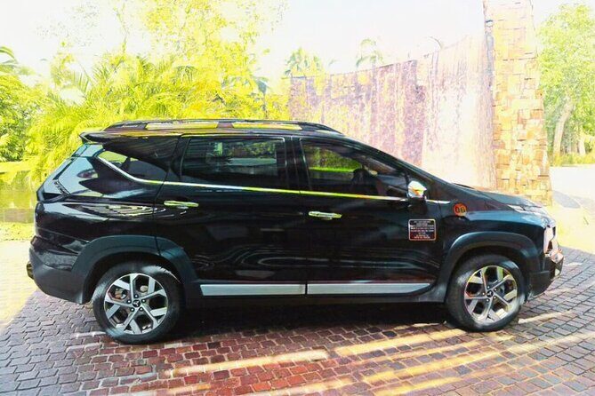 Cancun Airport: Private Transfers From/To Akumal Half Moon Bay - The Ride Itself: Air-Conditioned Comfort and Vehicle Choices