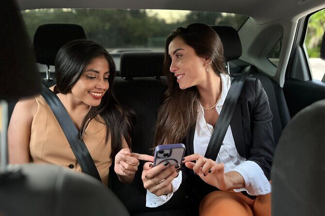 Cancun Airport: Private transportation SUV and VAN - Arrival or departure: two different pickup routines