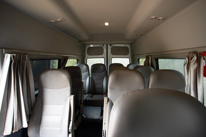 Cancun Private Mini-Van Roundtrip Transportation - Arrival Day at Cancun Airport: The Meeting Point That Matters