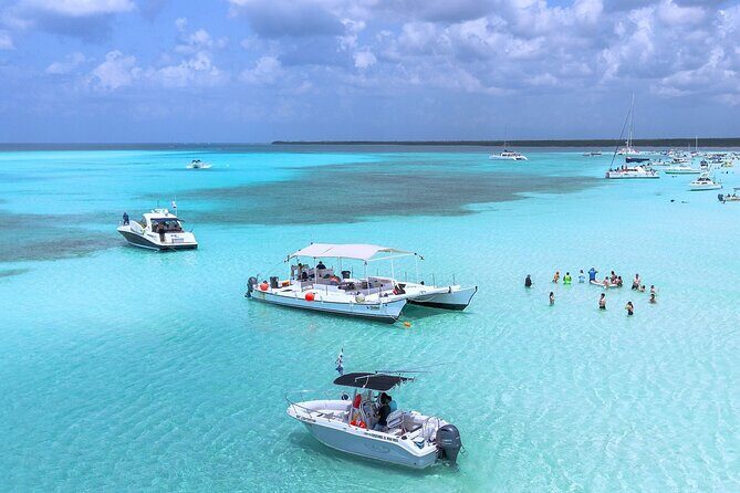 Catamaran Snorkeling to El Cielo and The Money Bar Beach Club - El Cielo and its starfish sands: the shallow-water payoff