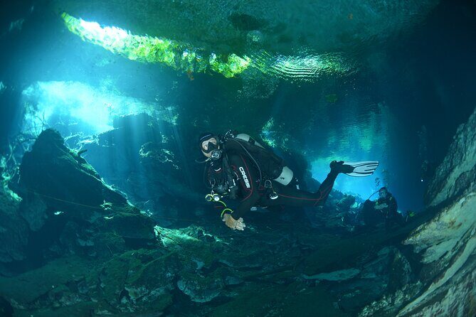 Cenote Diving - 2 Tank Dive Trip for Certified Divers - The surface interval (~45 minutes): snacks, sandwich, and regrouping