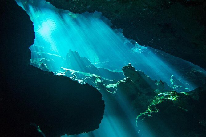 Cenotes diving - Safety and coaching: multilingual guidance that actually helps