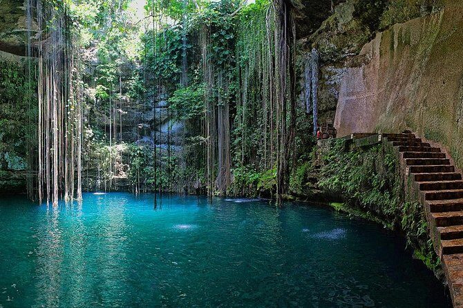 Chichen Itzá, Cenote Ik Kil, Valladolid Premium Small Group - Food and drink: breakfast, buffet lunch, and a practical energy plan