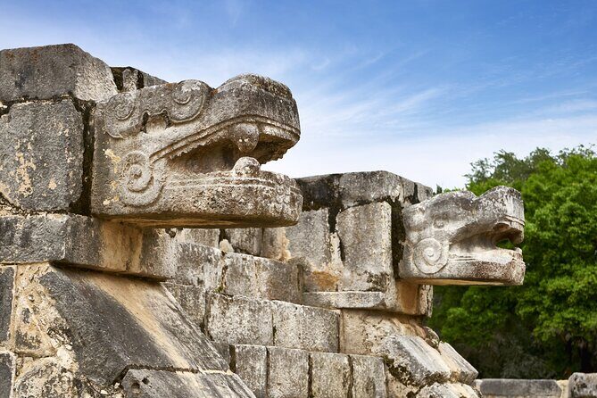 Chichen Itza Early access Tour, with private Cenote & Valladolid - Valladolid downtown: colonial streets, quick browsing, and a sweet stop