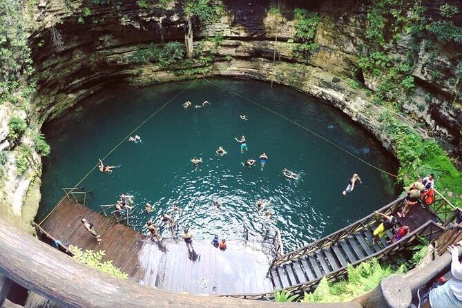 Chichen Itza Mayan Ruin & Chichikan Cenote only from Tulum - The bus ride from Tulum: comfortable shoes and bathroom reality