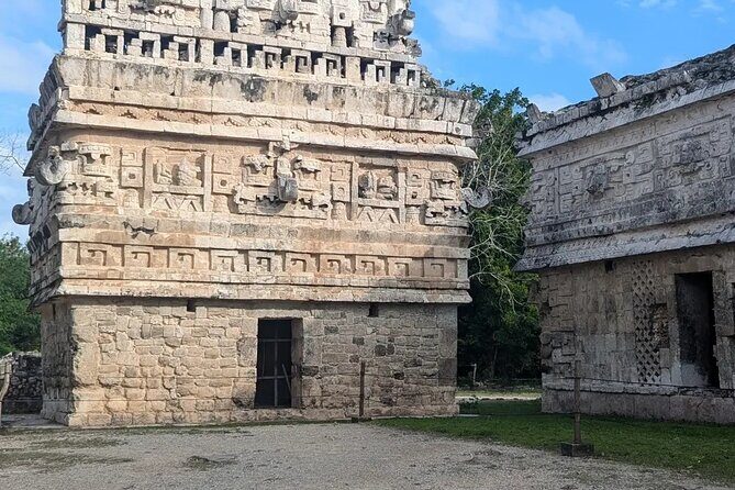 Chichen Itza, Suytun and Ikkil cenotes in One Day Tour! - Ik Kil Cenote: jungle walls and a second swim