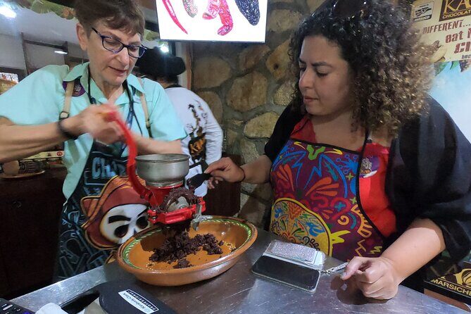 Chocolate Tasting & mayan Presentation - Where you start: meeting at La Monina (and why timing matters)