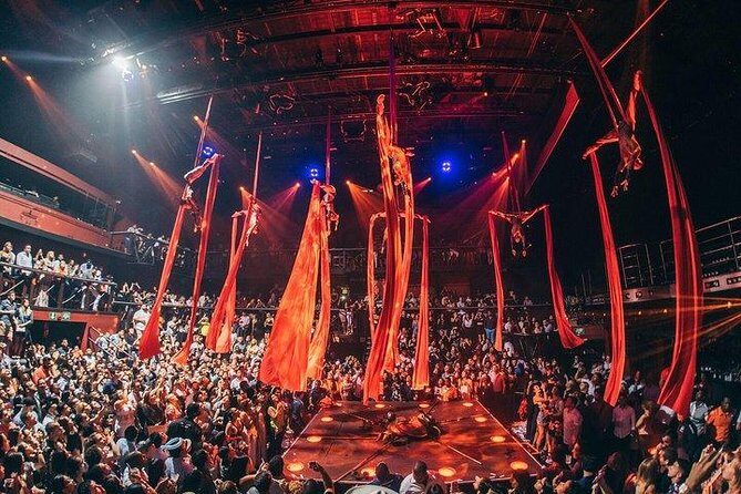 Coco Bongo Playa del Carmen New Year's Eve 2027 - The 9:00 pm start and how the night tends to flow