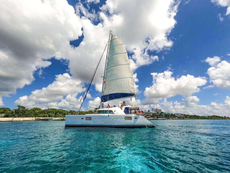 Cozumel: Catamaran Tour To Isla de la Pasión - Weather reality: Plan B can change the scenery