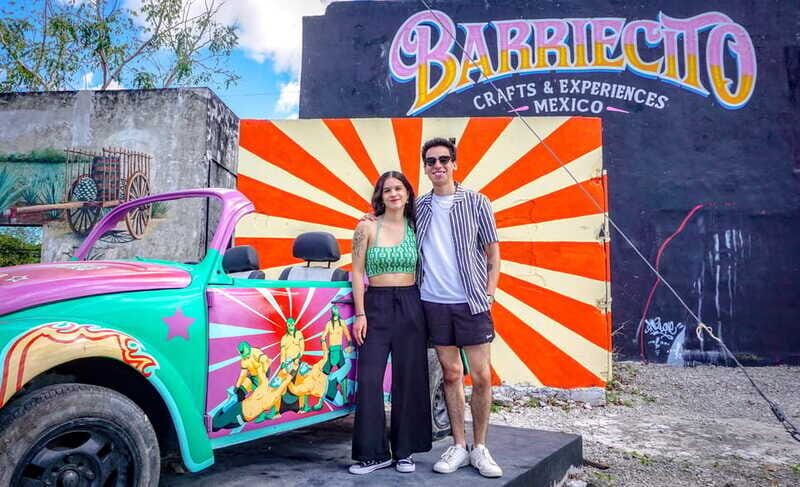 Cozumel: Mexican Lucha Libre Experience! Classic Package - The welcome margarita and pre-show vibe
