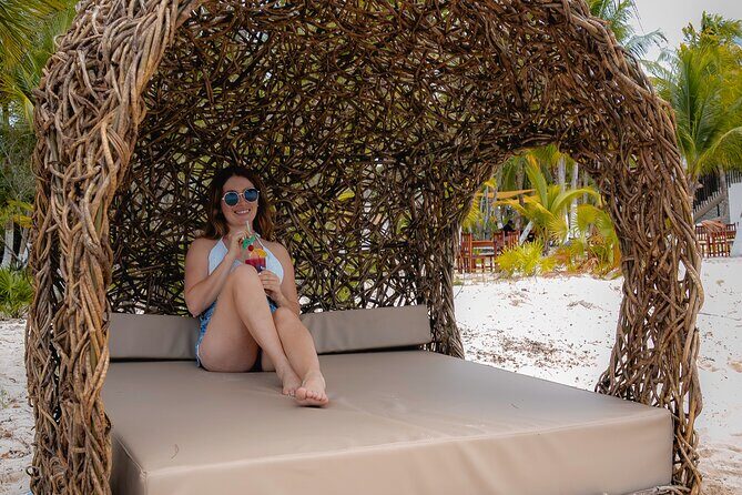 Cozumel Playa Palancar VIP All Inclusive Day Pass - Service That Helps: When Attendants Make the End Easy