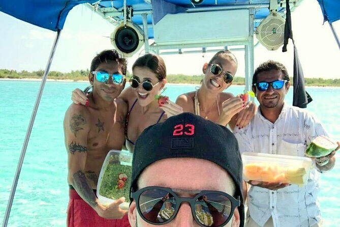 Cozumel Private 4-hour Boat Tour to El Cielo with Snorkeling - Food and drinks on board: guacamole, fruit, and the mid-day reset