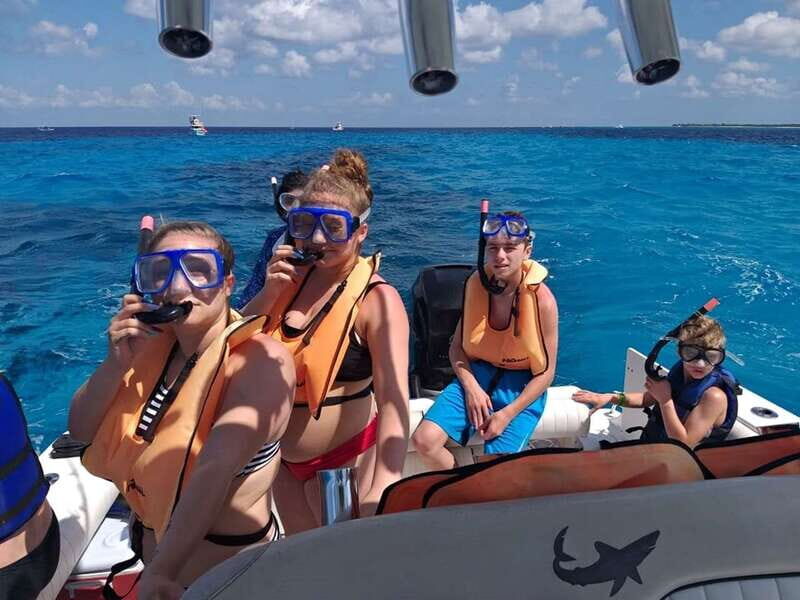 Cozumel: Private Charter Boat and Snorkel Day Trip - Where to meet: Marina Fonatur and the First Lady pier
