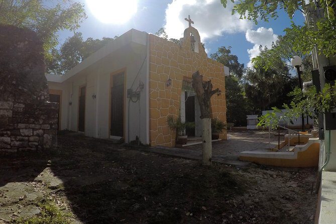 Cozumel Private Van Service with Snorkel Tour - Transportation comfort: air-conditioning helps, but vehicle fit matters
