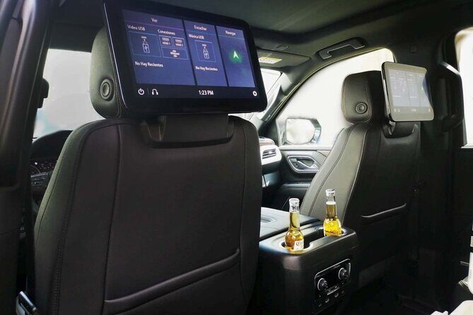 Departure by Luxury Suv from Playa del Carmen to Cancun Airport - Luxury SUV Transfer From Playa del Carmen to Cancun Airport