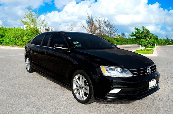Departures in Luxury Sedan from Akumal to Cancun Airport - Who this private transfer suits best (and who might want another option)