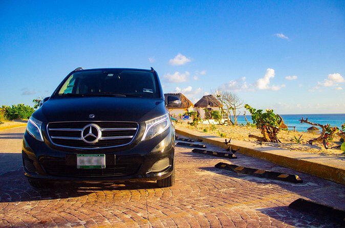 Departures in Mercedes Benz from Tulum to Cancun Airport - Is a private ride for up to 5 better than mixing with others?