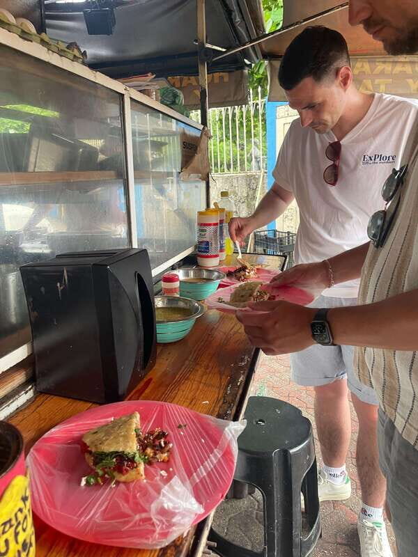 Flavors of Playa del Carmen, Mexican Food Tour - Meeting point at ADO on 5th Avenue, then back to Parque Los Fundadores