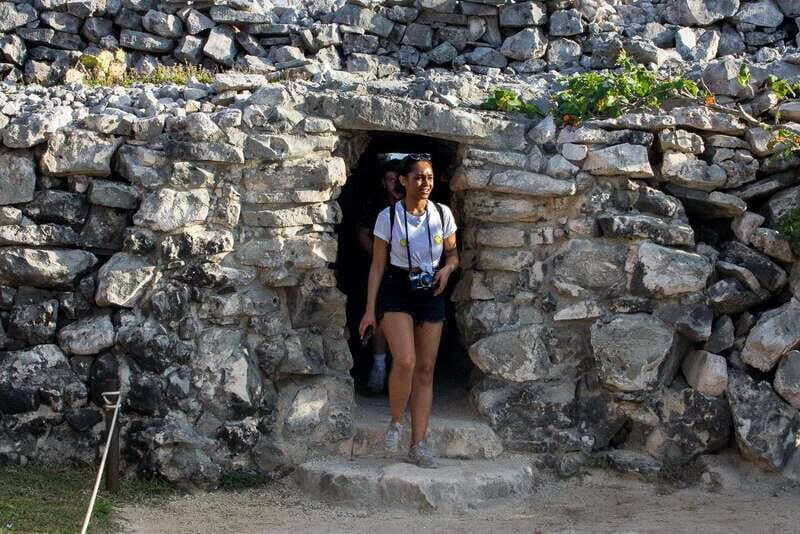 From Riviera Maya : Tulum Ruins, Cenotes & Jungle Adventure - Guides and Group Pace: Why Small Groups Help