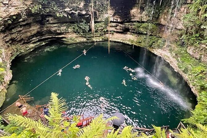 Guided Day Tour to Chichén Itzá, Cenote Swim and Valladolid - Lunch, Buffet Time, and the Mayan Village-Style Shopping Trap