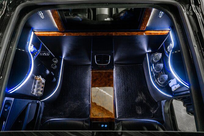 Lincoln Stretch Limo from Tulum to Cancun Airport - Who This Transfer Fits Best (And Who Might Prefer Cheaper Options)
