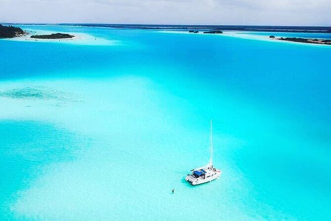 Lovely Bacalar - The 5-hour boat plan: lagoon views, cenotes, and Pirate Canal