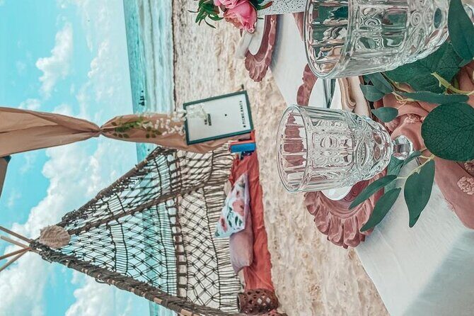Luxury picnic on the beach - What you eat and drink: charcuterie board, seasonal fruit, and homemade kombucha