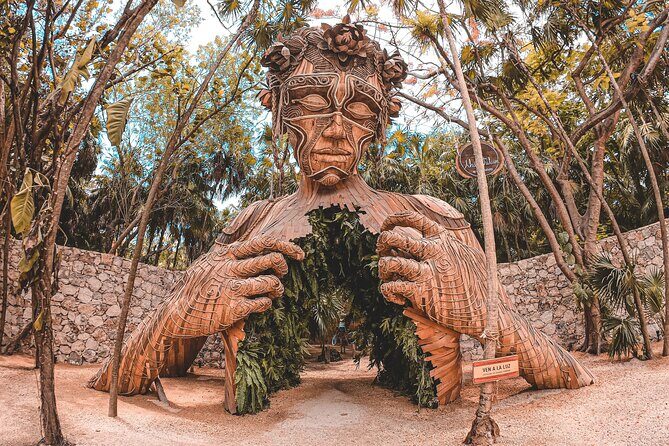 Photo InstaTour in Tulum - Stop 1: Tulum Archaeological Site with admission included
