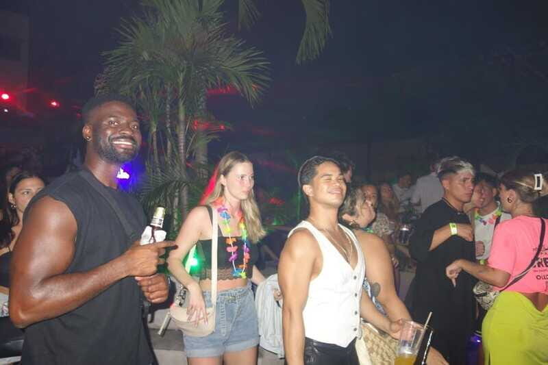 Playa del Carmen: Social Pubcrawl, meet fellow travelers - Safety and comfort points that actually matter