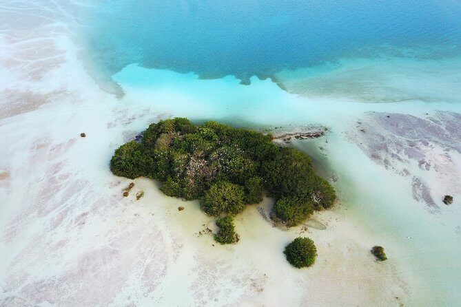 Private - Bacalar sailing across the mesmerizing waters - Comfort Touches: Air-Conditioned Transfers and Small-Group Handling