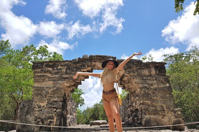 Private Half Day Cultural Tour to Mayan Ruins and Cenote - Stop 1 in Cozumel: The First Mass and Gonzalo Guerrero’s Legacy