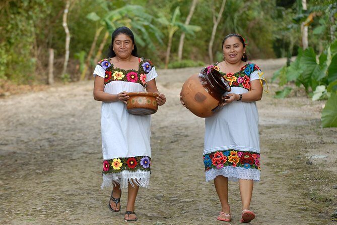 Private - Mayan Inland Expedition - Coba Ruins, Punta Laguna and Mayan family - Cobá village first: lakes, roads, and a sense of place