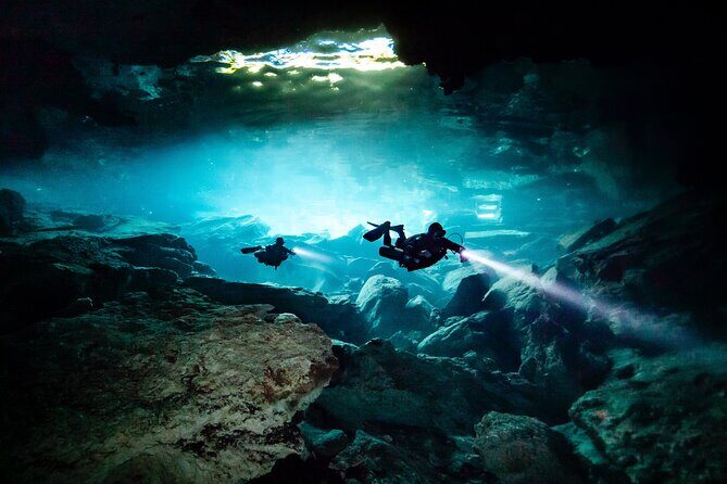 Private Scuba Diving in Cenote around Playa del Carmen - Lunch, water, and the comfort break that matters