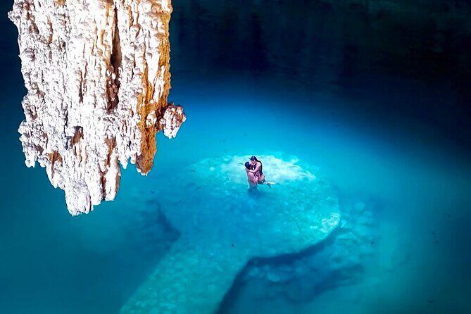 Private Tour 3 Cenotes & Valladolid Suytun Oxman Saamal Lunch - Cenote Xux Ha: The Cave-Like First Stop for Big Atmosphere
