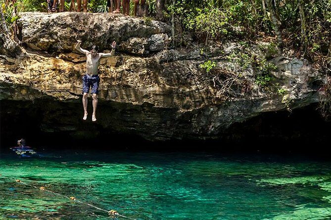 Private Tour: Akumal Marine Turtle Snorkeling and Cenote Adventure - Price and value: what $695 per group really buys