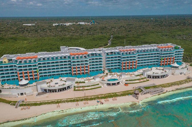 Private Transfer Cancun Airport to Nickelodeon Riviera. - Price and value: $77.20 per group (up to 8)