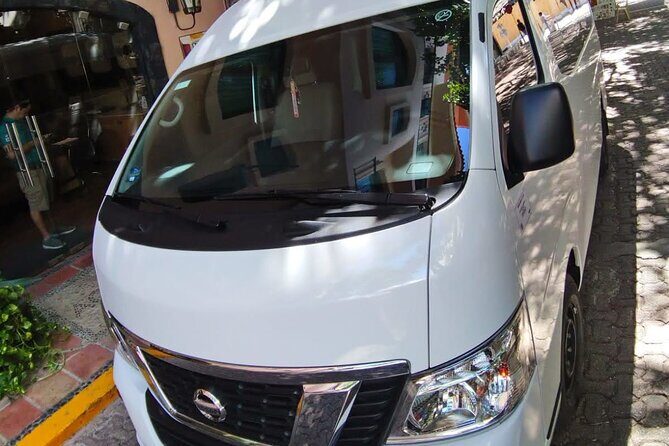 Private Transfer from Playa del Carmen to Cancun International Airport - What’s Included vs. What’s Not (So No One’s Surprised)