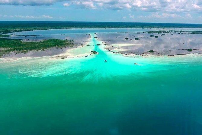 The 7 Colors Of Beauty Lagoon, Bacalar Experience from Tulum City - Xul-Ha Lagoon: learning why the blues change