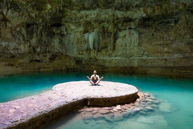 The Great Chichen Itza and Suytun & ikkil Cenotes guided tour - Ik-kil Cenote: another swim with an easy safety setup