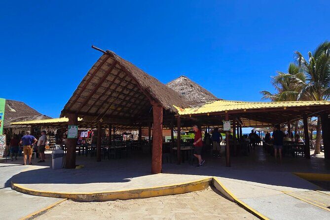 Tour in the Village Shopping and Beach Time in Cozumel - Small details that can make your day better